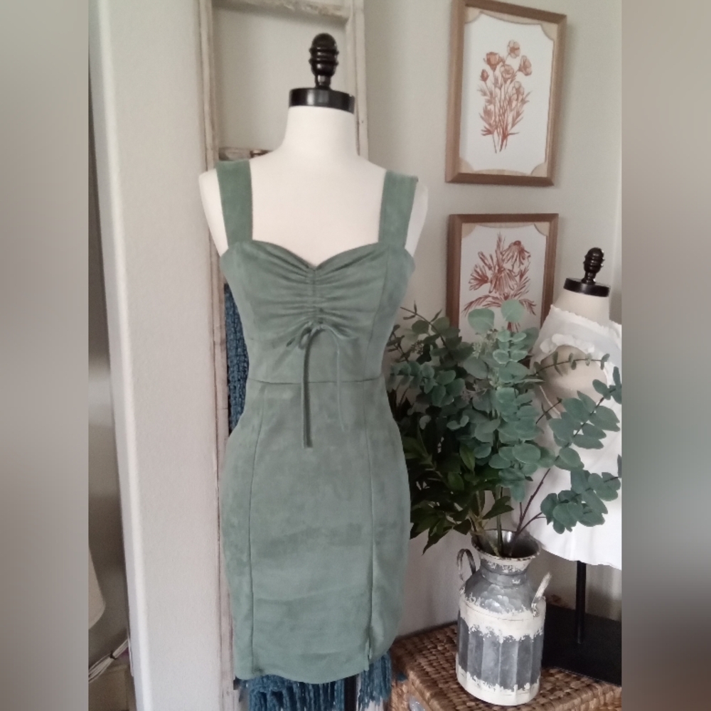 Green Sweetheart Bodycon Mini Dress